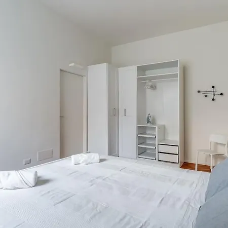 Giorgina's One Bedroom 20 Minuts Walking To Duomo Lägenhet Milano